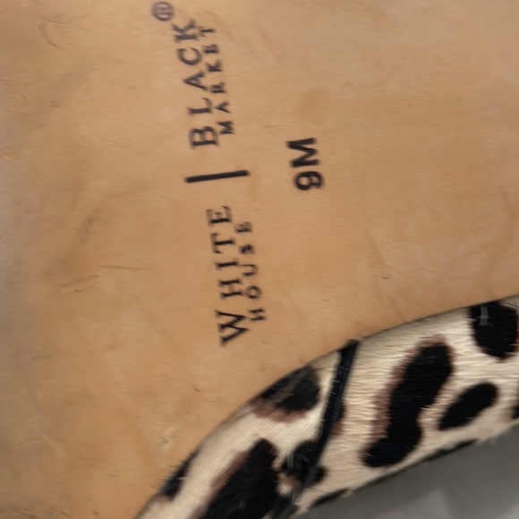 🔥5 for $15🔥 - White House Black Market unique “hair” material heels - Size 9 - Picture 11 of 16